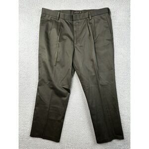 Dockers Signature Khaki D3 Pants Mens 40x30 Dark Green Pleated Classic Fit NWT